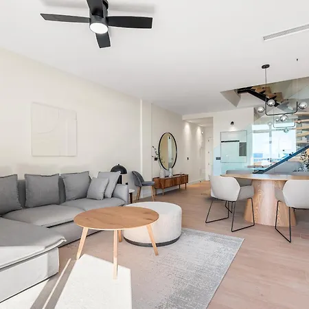 Duplex De Lujo Frente Al Mar Terraza En Daire